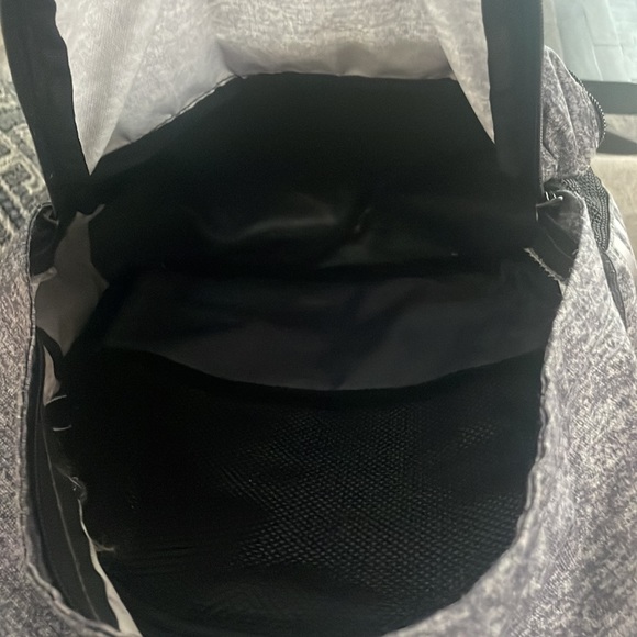 ADIDAS backpack-barely used! - Picture 4 of 4